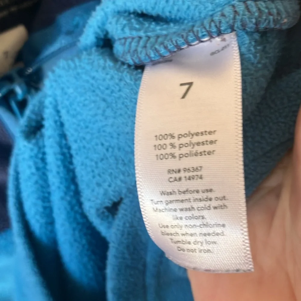 FINAL MARKDOWN OshKosh B'gosh children’s Two-Tone 1/4 Zip-Up fleece 7